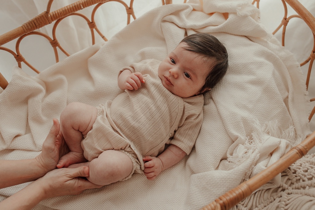 Primera puesta verano calado beige
