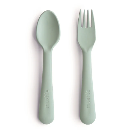 Pack tenedor y cuchara solid Sage Mushie