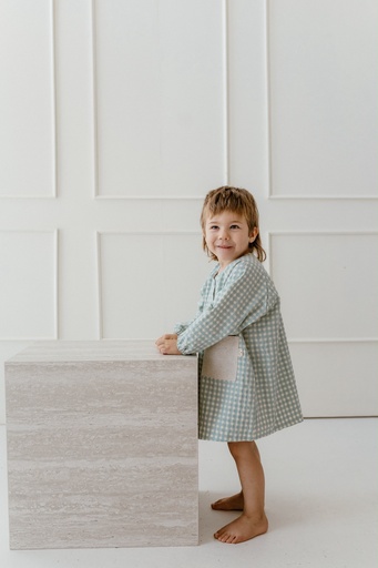 Bata escolar con botones Vichy Aqua